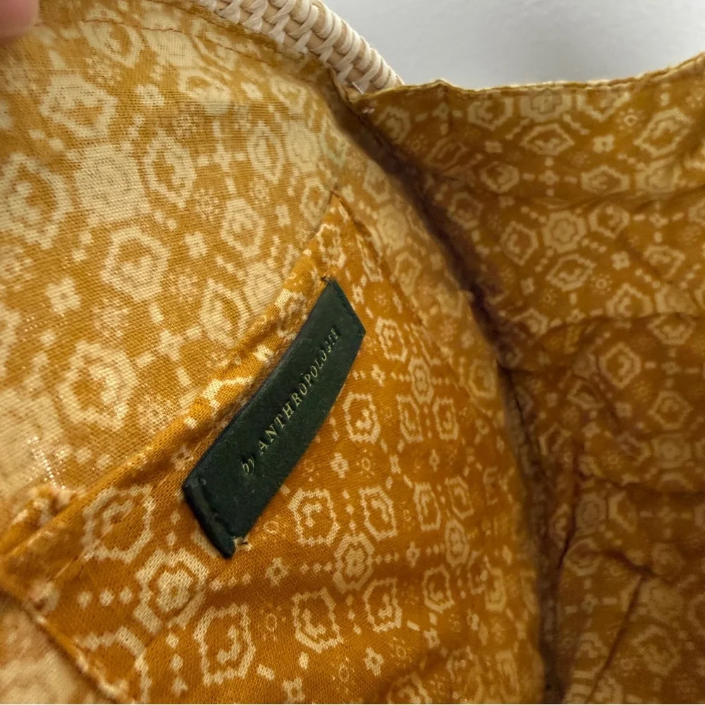 Anthropologie White Woven Round Crossbody with Tan Strap - Picture 8 of 9